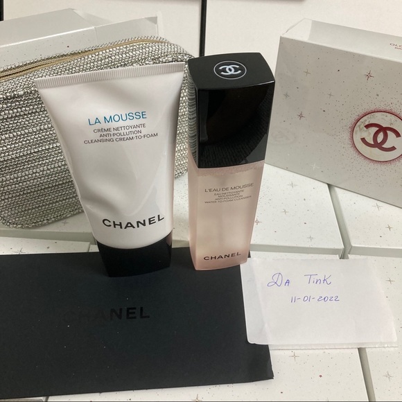 CHANEL Other - CHANEL
DOUBLE CLEANSE SET